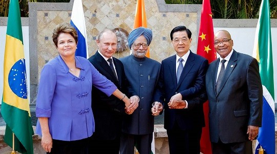 Στη σύνοδο των BRICS στην Αγία Πετρούπολη πάει ο Α.Τσίπρας! – 6ο μέλος της Τράπεζάς τους η Ελλάδα!