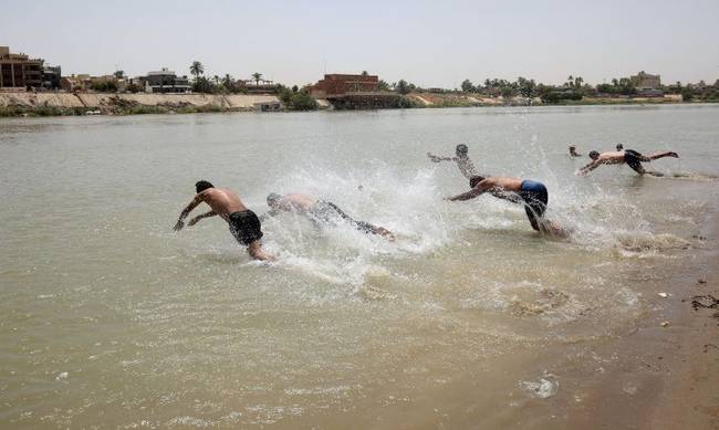Παγκόσμιο ρεκόρ ζέστης στο Κουβέιτ – Στους 54 βαθμούς ο υδράργυρος