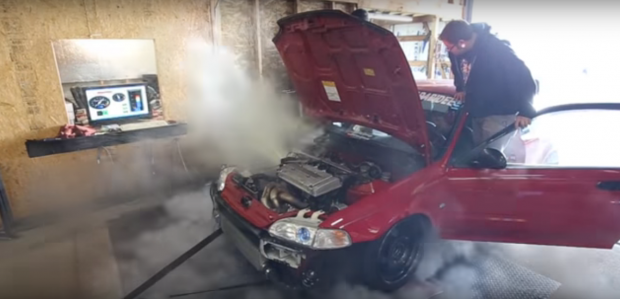 Η συναρπαστική στιγμή της έκρηξης του κινητήρα 500 ίππων ενός Honda Civic στο δυναμόμετρο! (βίντεο)
