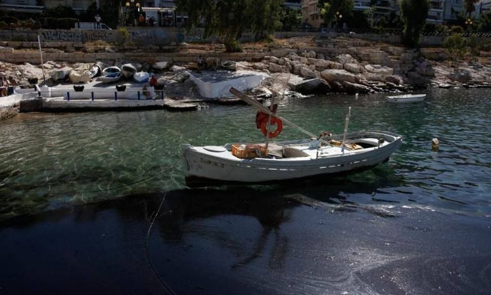 Ελληνικός Νηογνώμων: «Δεν έχουμε καμία σχέση με το δεξαμενόπλοιο Αγία Ζώνη ΙΙ»