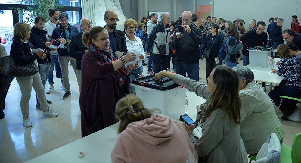 Έκλεισαν οι κάλπες στην Καταλονία: Σε εξέλιξη η κρίσιμη καταμέτρηση – Τα πρώτα αποτελέσματα  (βίντεο)