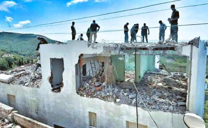 Συνεχίζει η Αλβανία με τις κατεδαφίσεις σπιτιών Βορειοηπειρωτών στην Χειμάρρα (φωτό)
