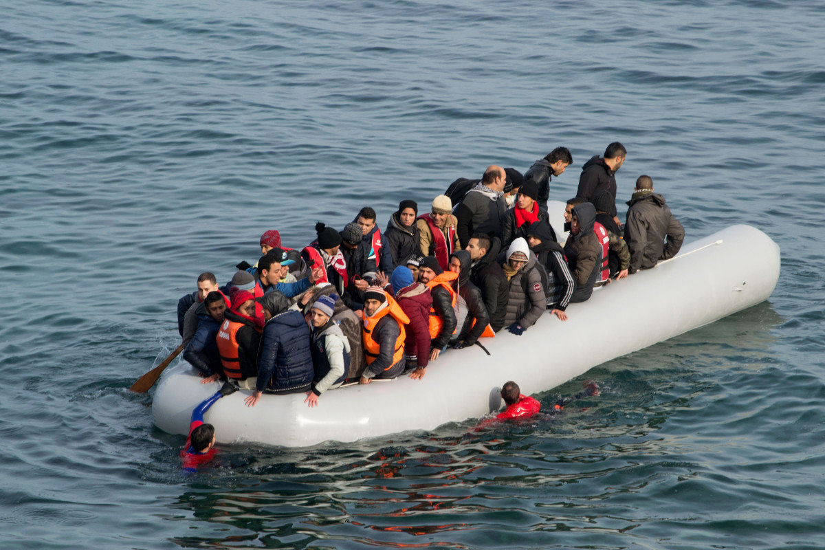 Εντοπίστηκε σκάφος από την Τουρκία που μετέφερε παράνομους μετανάστες ανοιχτά της Κύπρου