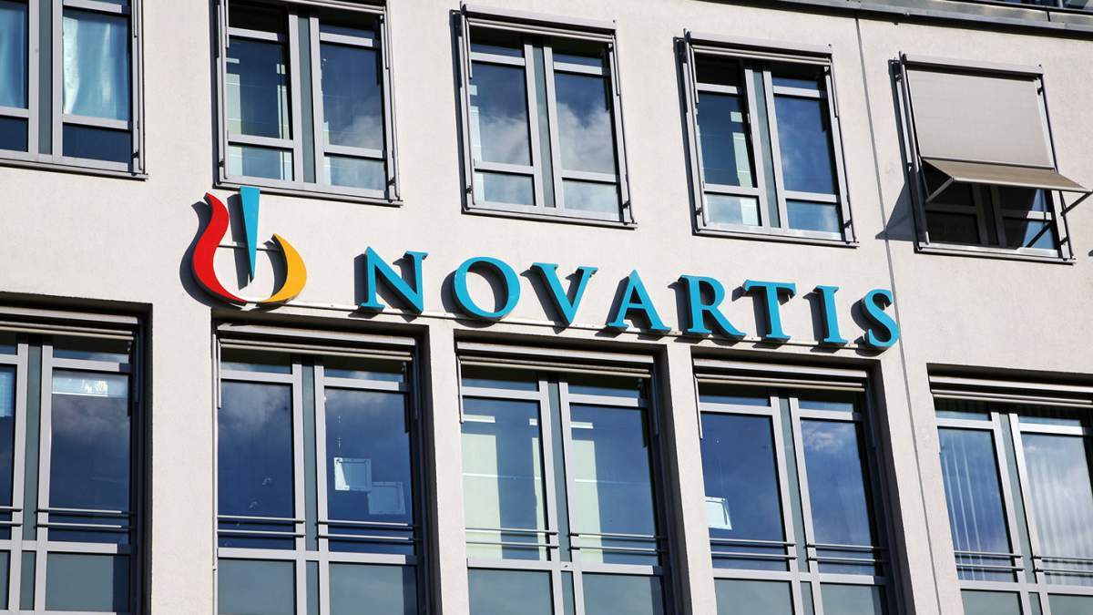 Υπόθεση Novartis: H κατάθεση του προστατευόμενου μάρτυρα που «καίει» Δ. Αβραμόπουλο – Τι ισχυρίζεται