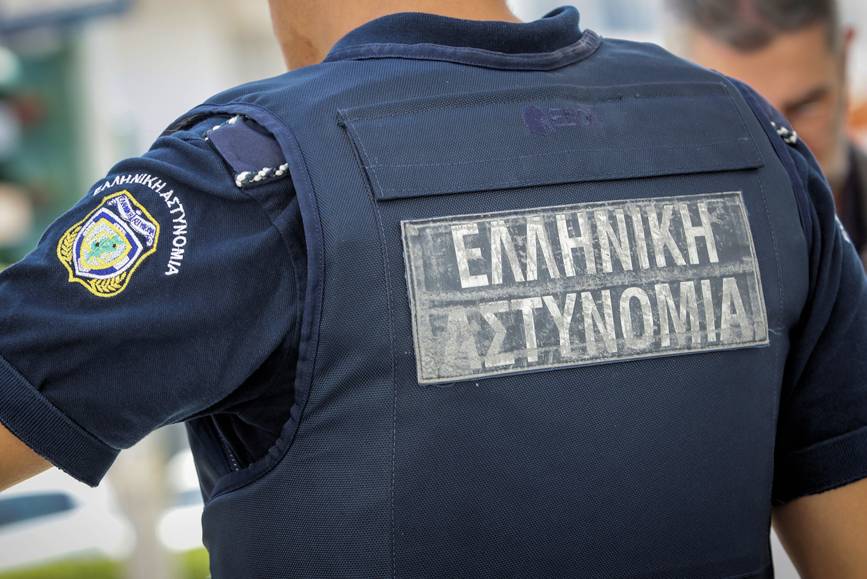 Παράνομο εργοστάσιο παρασκευής λαθραίων τσιγάρων εντοπίστηκε στο Κορωπί (φωτο)