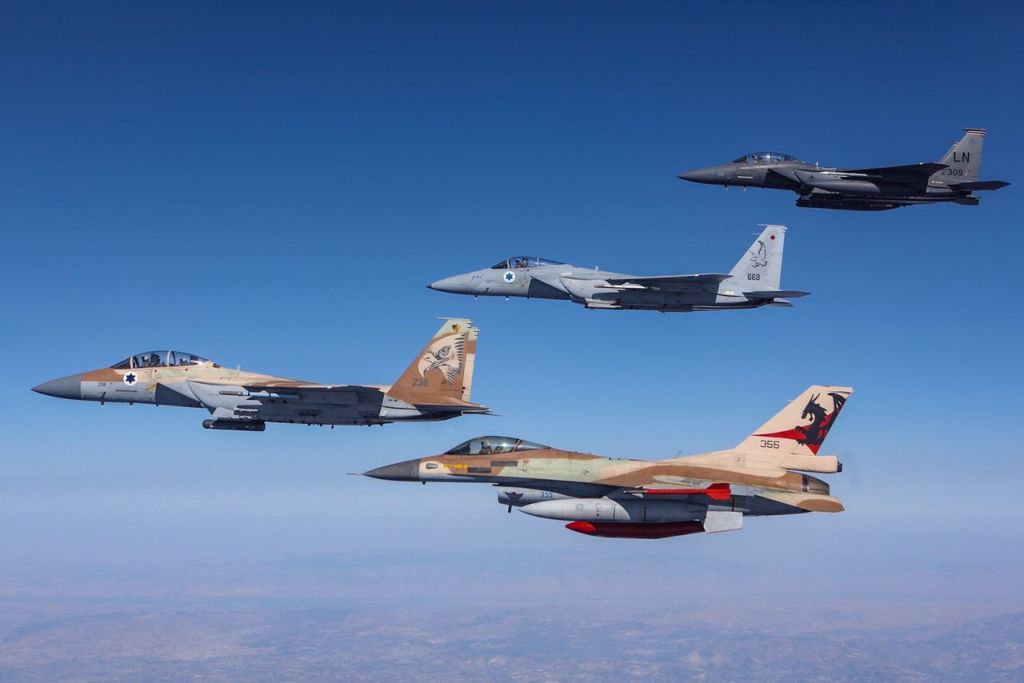 ΗΠΑ: Εγκρίθηκε η πώληση F-15IA  στο Ισραήλ – Μπορεί να μεταφέρει 13 τόνους πυρομαχικών