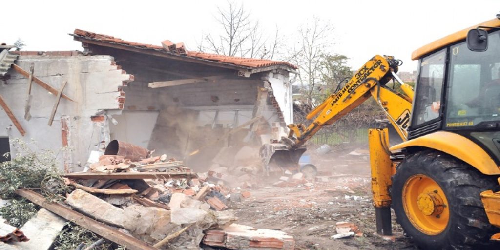 Ακύρωση στις κατεδαφίσεις σπιτιών ομογενών στη Χειμάρρα