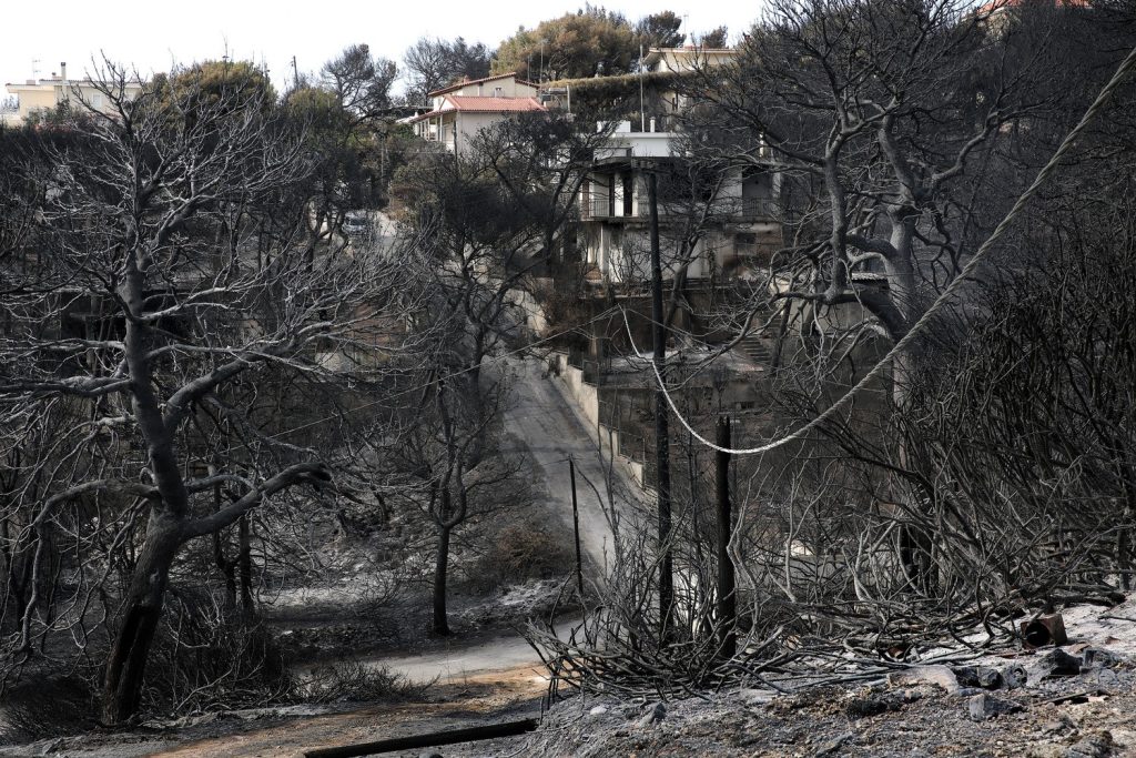 Φωτιά στο Μάτι: Έφτασαν τους 100 οι νεκροί- Υπέκυψε 73χρονος εγκαυματίας