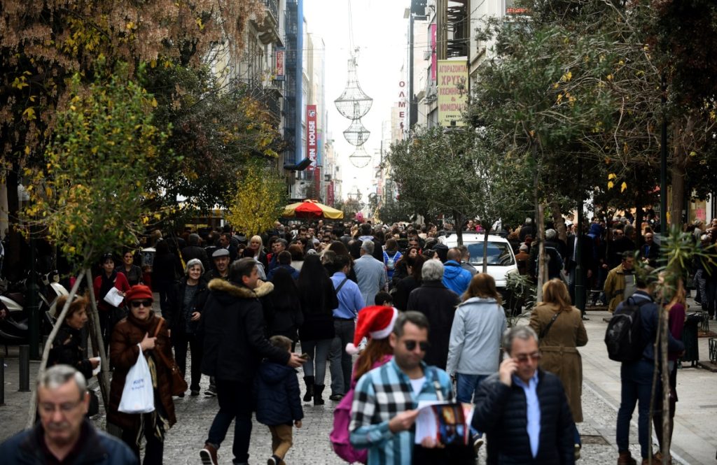 Ανοιχτά τα μαγαζιά σήμερα- Δείτε το εορταστικό ωράριο