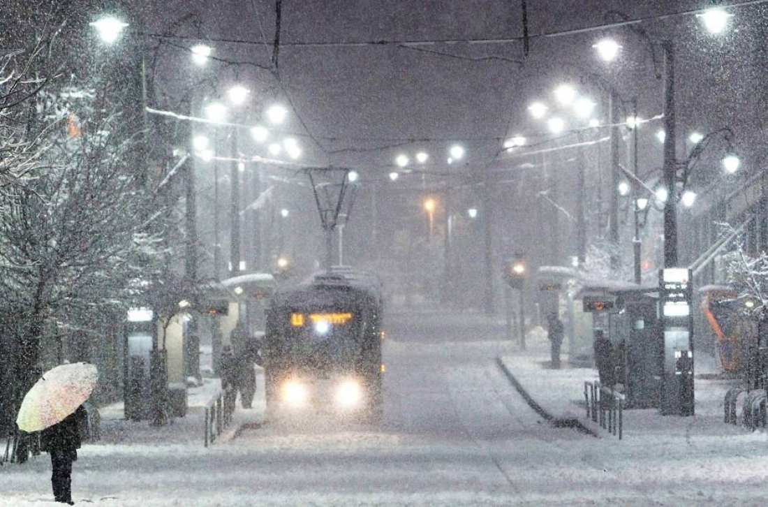 «Λευκά» Χριστούγεννα – Έρχεται ψυχρή εισβολή με χιόνια και παγωνιά – Θα χιονίσει και στην Αττική (βίντεο)