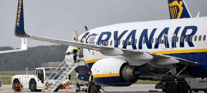 Ryanair: Κερδίζει το «χρυσό βατόμουρο» ως η χειρότερη αεροπορική εταιρεία στη Βρετανία