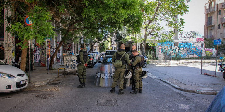 Συνελήφθησαν 7 άτομα για διακίνηση ναρκωτικών – Επιχειρήσεις σε Εξάρχεια και Πατήσια (φώτο)