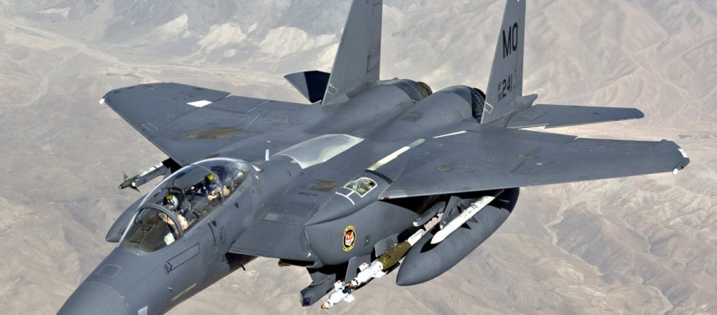 F-15: Το μαχητικό που χαρίζει την αεροπορική κυριαρχία (βίντεο)