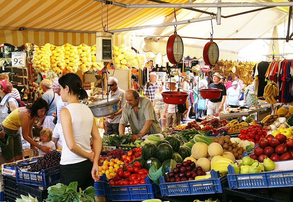 Ποιο είναι το κόλπο με το οποίο σας εξαπατούν στη λαϊκή αγορά;