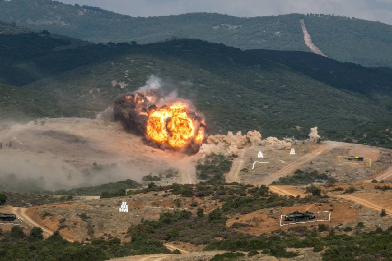 Πυρκαγιά στην Κύπρο: Εκκενώθηκε χωριό στη Λεμεσό (βιντεο)