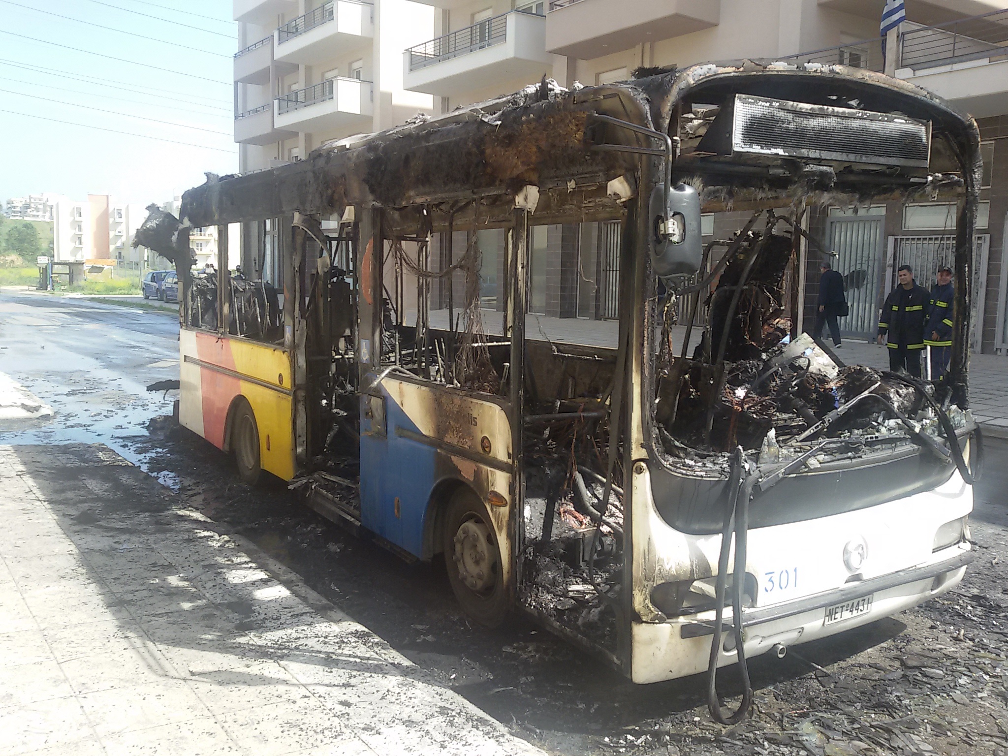 Φωτιά σε λεωφορείο στη Νέα Φιλαδέλφεια