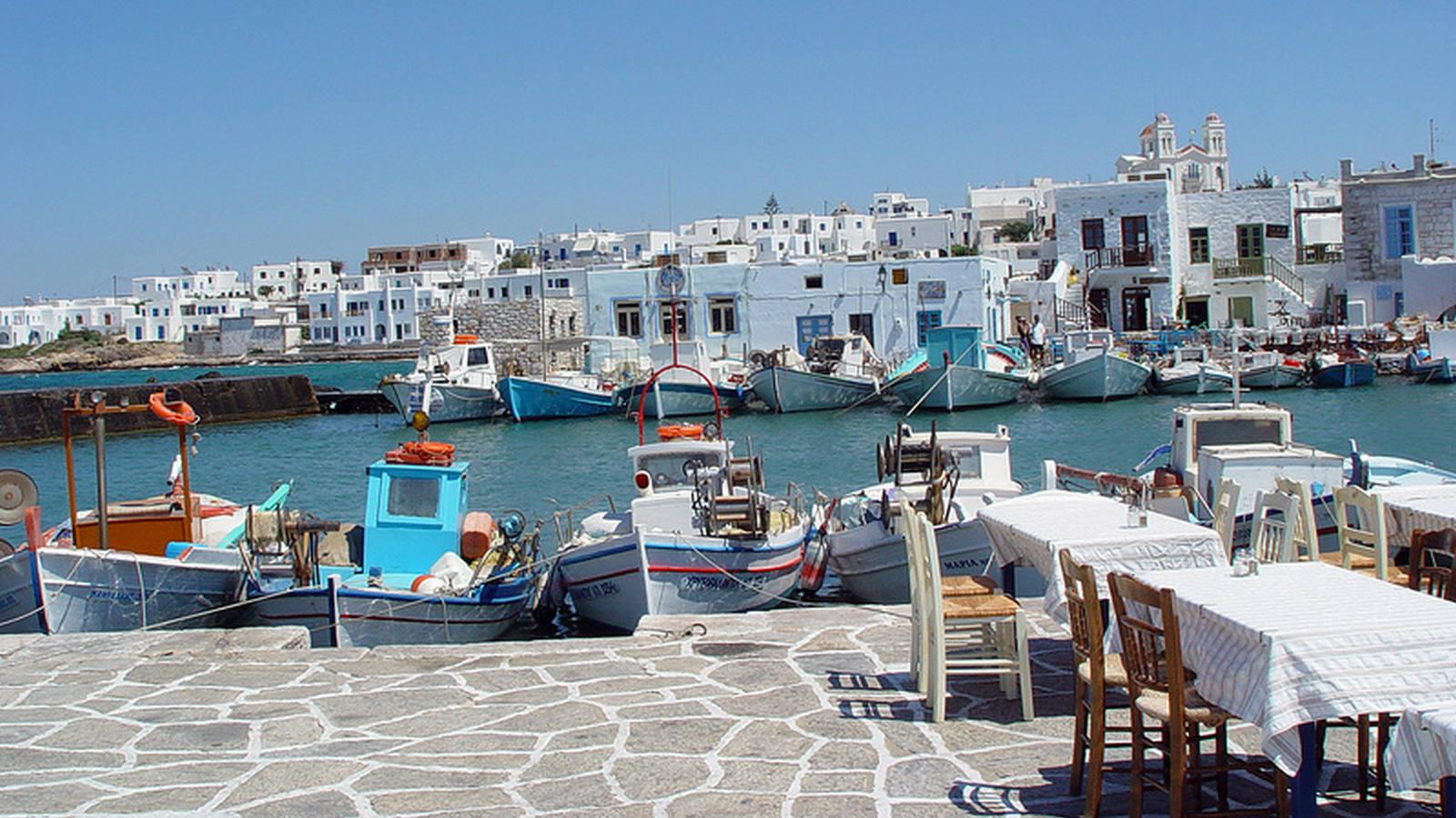 BBC για την Ελλάδα: «Τα νησιά των διακοπών όπου οι ντόπιοι δεν έχουν πού να μείνουν»