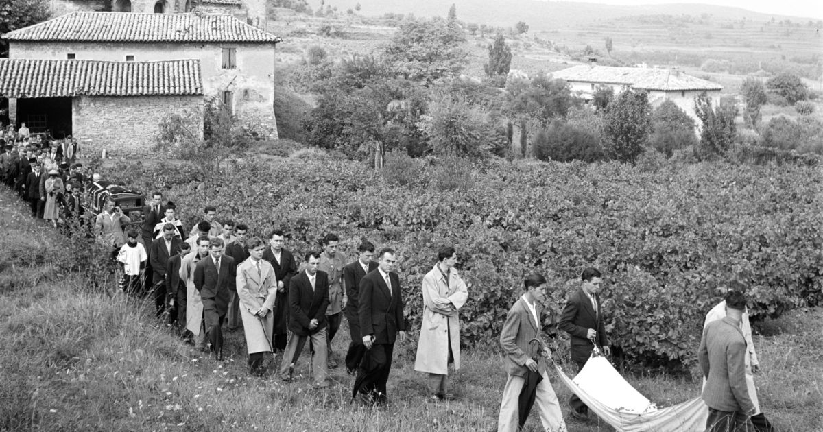 Η πιο παράξενη μαζική δηλητηρίαση στην ιστορία – Έφταιγε το ψωμί ή το LSD; (φωτο)