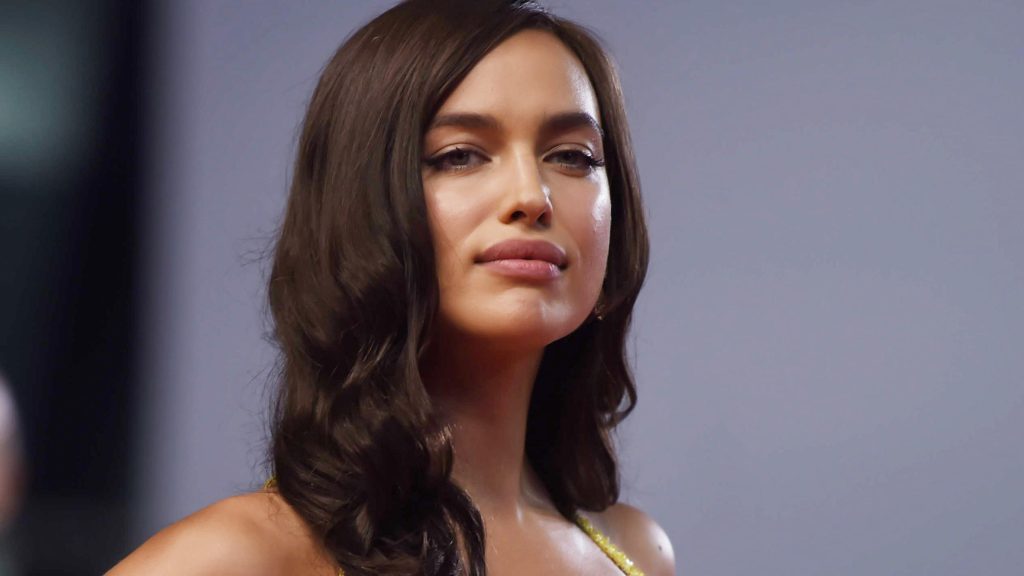 Η Irina Shayk ποζάρει για το Instagram πιο σeξι από ποτέ (βίντεο-φωτο)