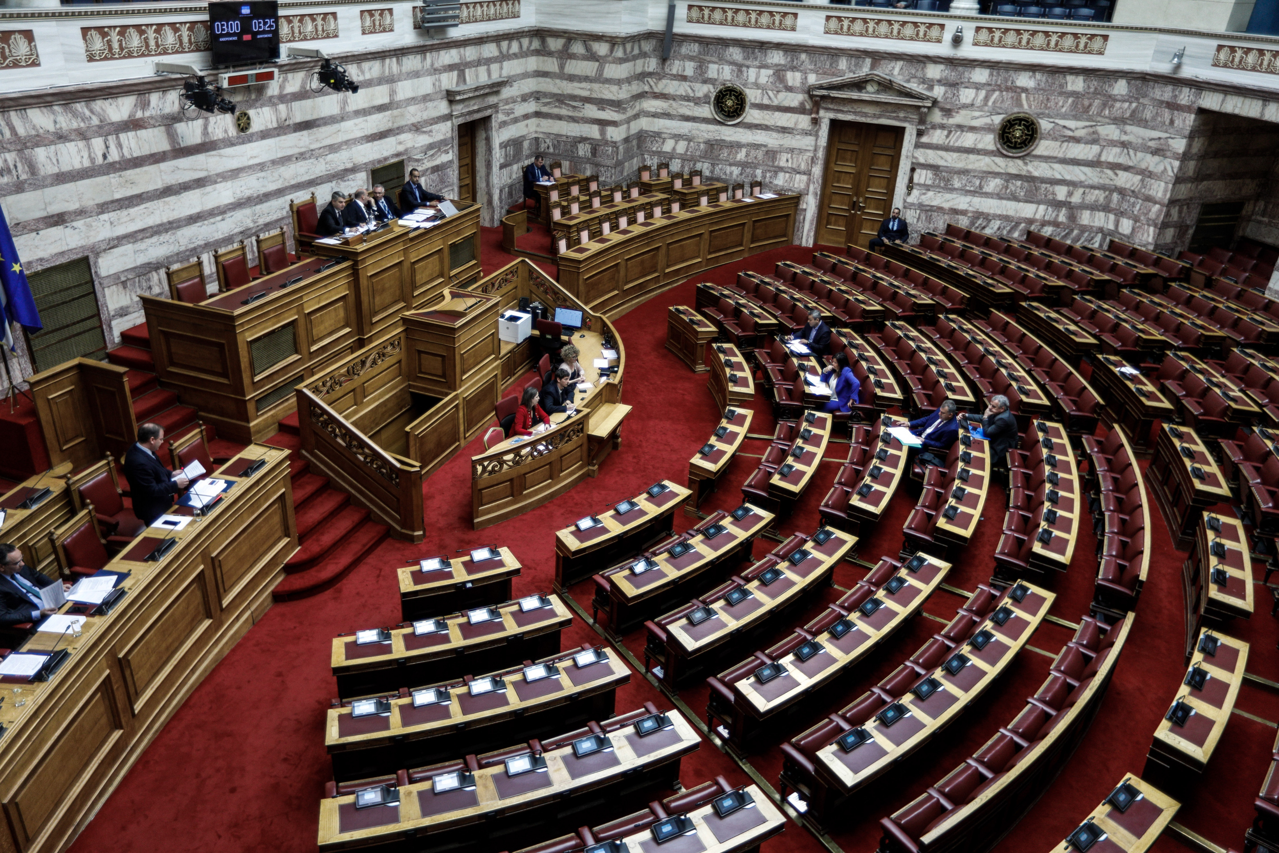 Ψήφος αποδήμων:  Οι δύο κινήσεις – ματ που έκαμψαν τις αντιστάσεις του ΣΥΡΙΖΑ