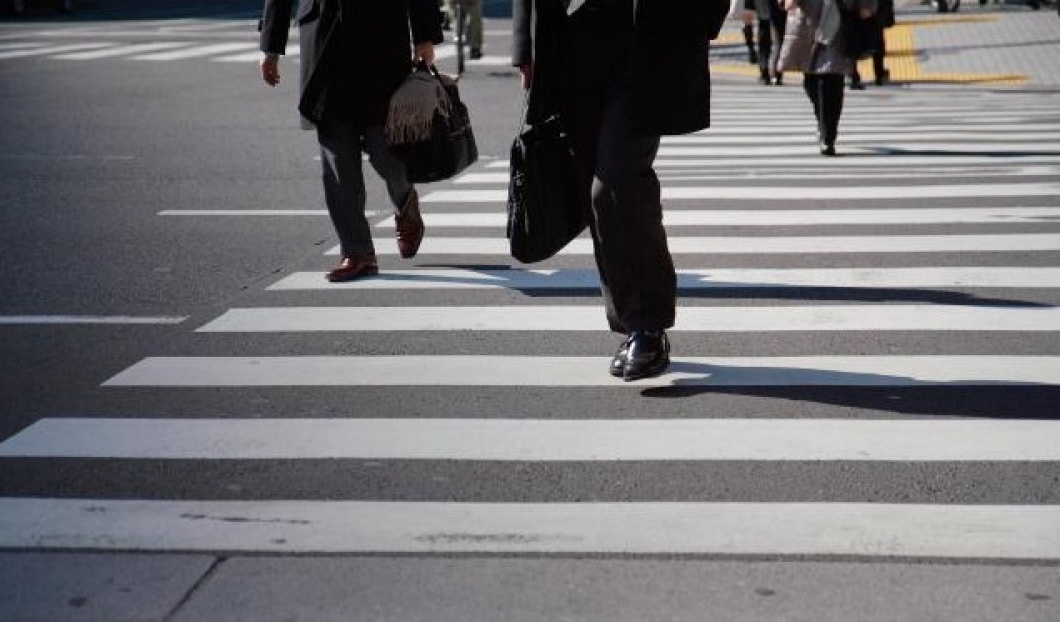 Πρόστιμα και για τους πεζούς προβλέπει ο νέος ΚΟΚ (βίντεο)