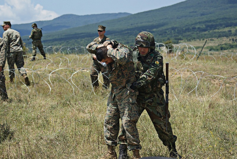 «Ούτε ένας παράνομος μετανάστης δεν έχει περάσει από τα σύνορά μας» λέει ο υπουργός Άμυνας της Βουλγαρίας