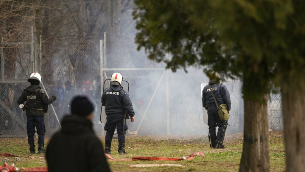 Ηγέτες Βίσεγκραντ: «Στηρίζουμε την Ελλάδα» – Στέλνει αστυνομία και εξοπλισμό η Ουγγαρία