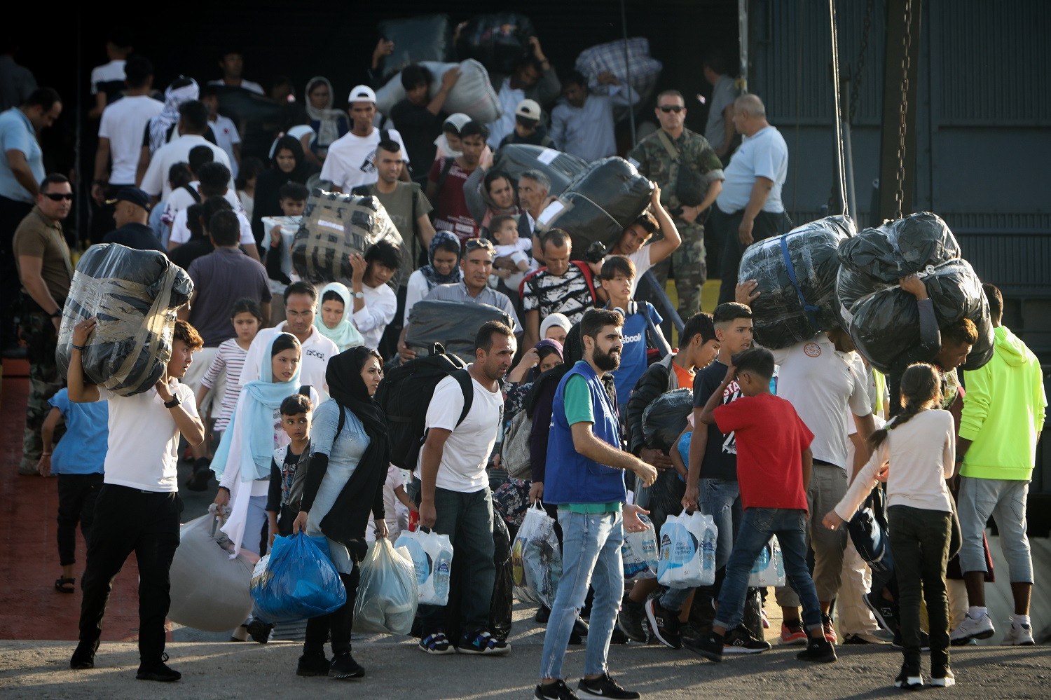 Βερολίνο: Δεν μπορούμε να δεχθούμε 5.000 παράνομους μετανάστες από την Ελλάδα – Κρατήστε τους εσείς