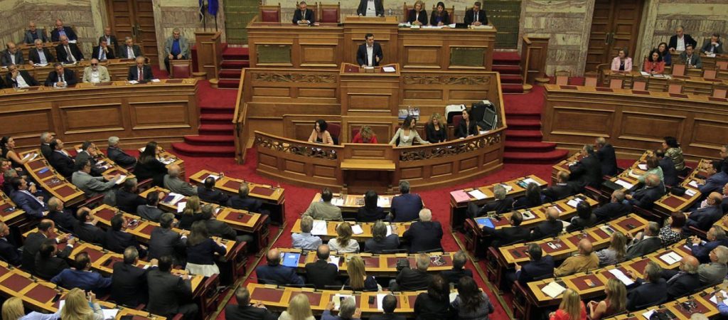 Αυτά τα μέτρα προστασίας από τον κορωνοϊό παίρνει η βουλή – Αντιδρά το ΚΚΕ