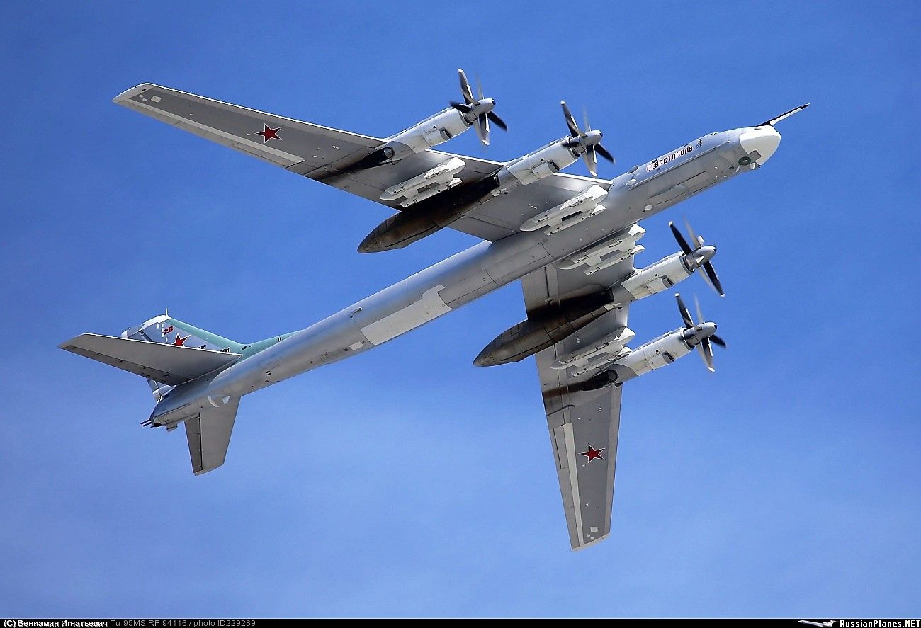 Ρωσία: Βομβαρδιστικά Tu-95MS σε ασκήσεις αντιμετώπισης αντιαεροπορικών πυραύλων