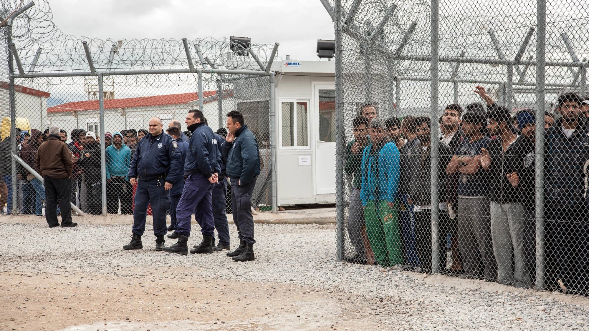 Νότης Μηταράκης: 5.800 αλλοδαποί  μένουν σε ξενοδοχεία