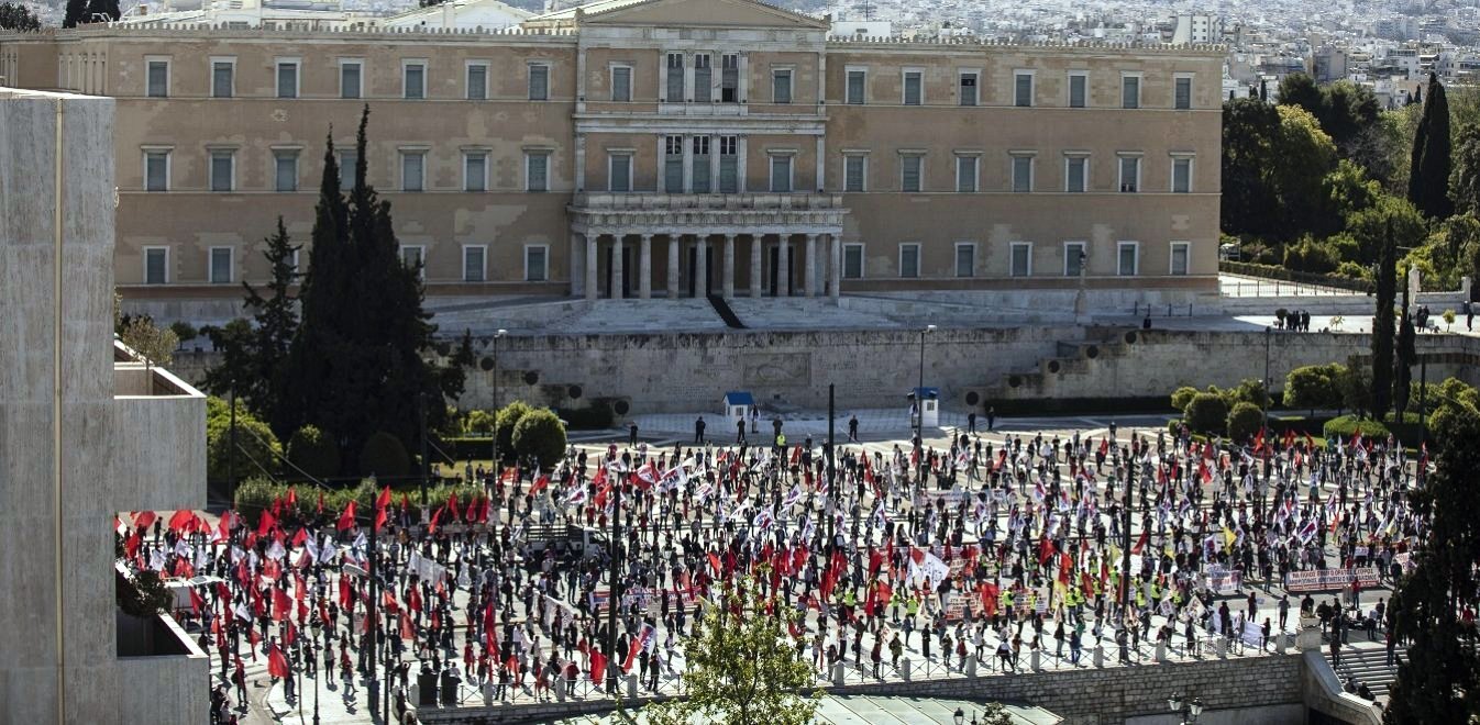 Αντιδράσεις μετά τη συγκέντρωση του ΠΑΜΕ στο Σύνταγμα: Μήνυση από ΕΛΑΣΥΝ σε όσους επέτρεψαν την πραγματοποίησή  της