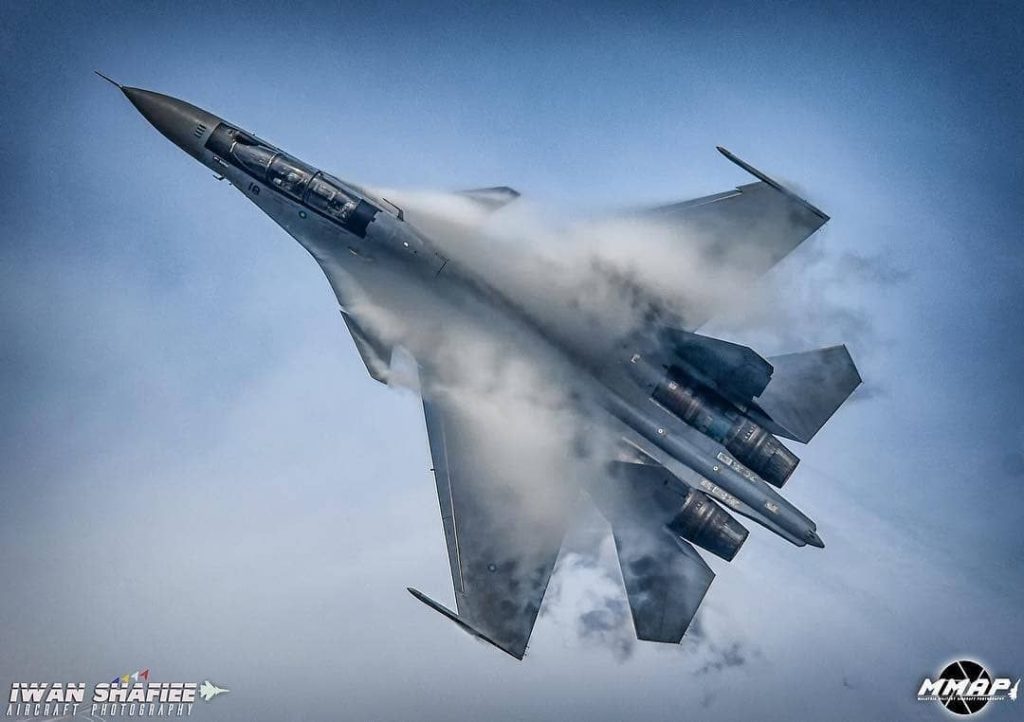 Su-30MK: Η περίφημη επίδειξη του ρωσικού μαχητικού στο Le Bourget