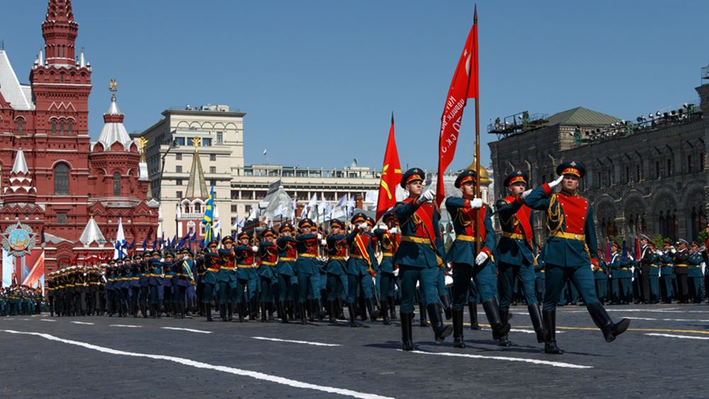 Οι ρωσικές ένοπλες δυνάμεις ετοιμάζονται για την στρατιωτική παρέλαση και τα πλάνα εντυπωσιάζουν (βίντεο)