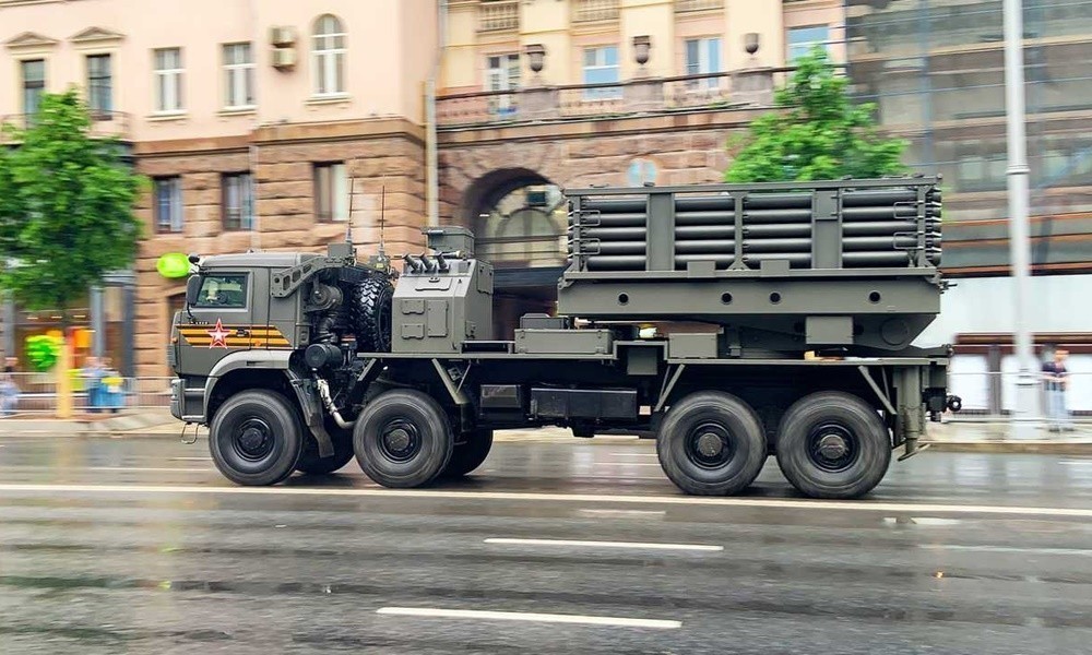 Τα εντυπωσιακά τροχοφόρα οχήματα του ρωσικού Στρατού στην Παρέλαση για την Ημέρα της Νίκης (φώτο)