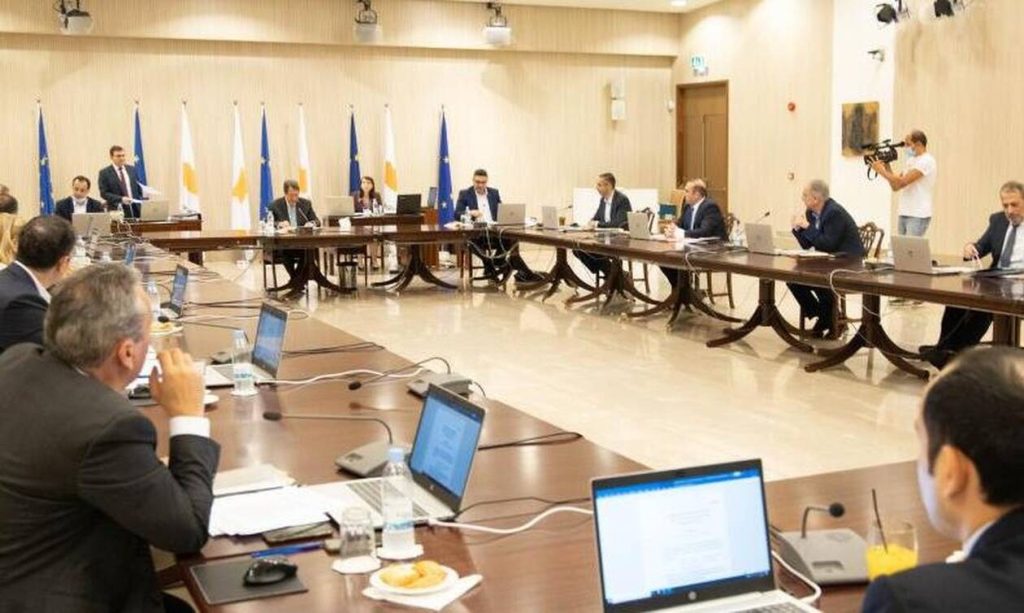 Κύπρος: Σε «μίνι» ανασχηματισμό προχωρά η κυβέρνηση – Αλλαγές στα υπουργεία Δικαιοσύνης και Άμυνας