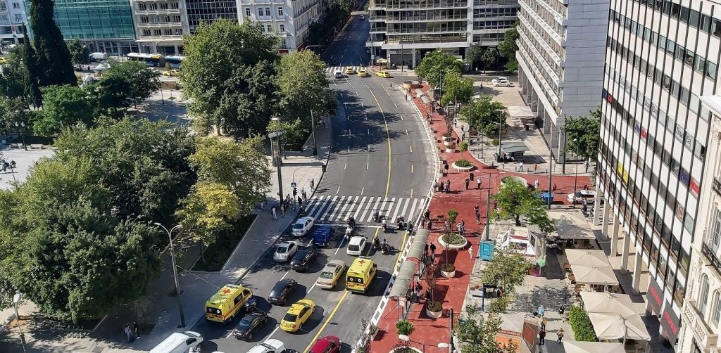 Ένταση στο δημοτικό συμβούλιο για τον «Μεγάλο Περίπατο» και Κ.Μπακογιάννη: «Μεγάλο το κόστος»