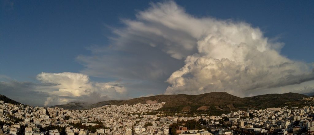 Καιρός Δευτέρας: Σχετικά αίθριος με πιθανότητα βροχής