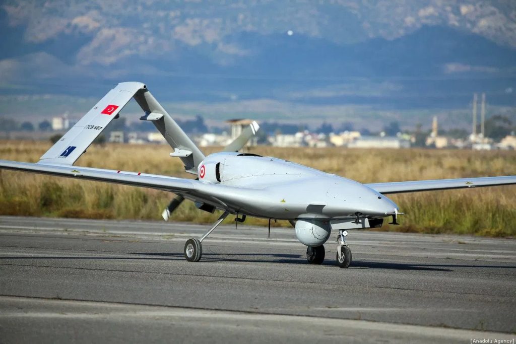 Το ΥΠΕΘΑ διαψεύδει τα περί αγοράς τουρκικών drone από τις Ένοπλες Δυνάμεις