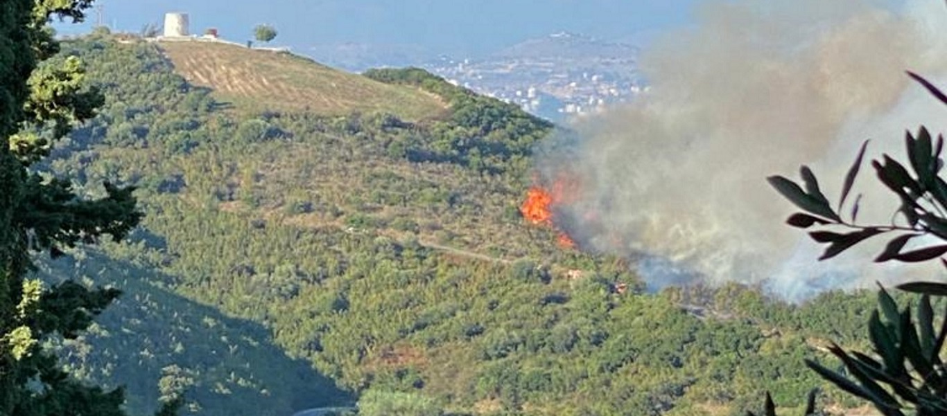 Κέρκυρα: Μεγάλη φωτιά στον Άγιο Στέφανο κοντά στον Ερημίτη (βίντεο)