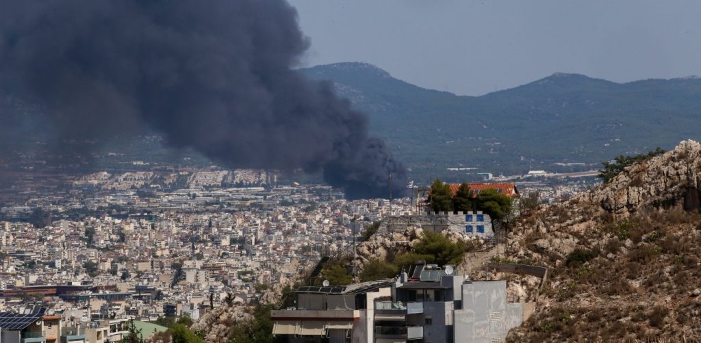 Δήμαρχος Μεταμόρφωσης: «Πρέπει άμεσα να διερευνηθούν τα ακριβή αίτια της πυρκαγιάς και ελέγχου όλων των αδειών»