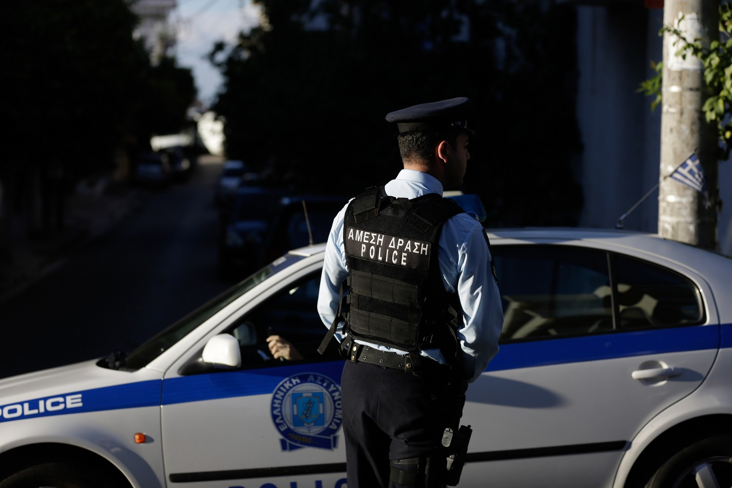 Αστυνομικός έπεσε θύμα άγριου ξυλοδαρμού στους Παξούς – Νοσηλεύεται σε κακή κατάσταση