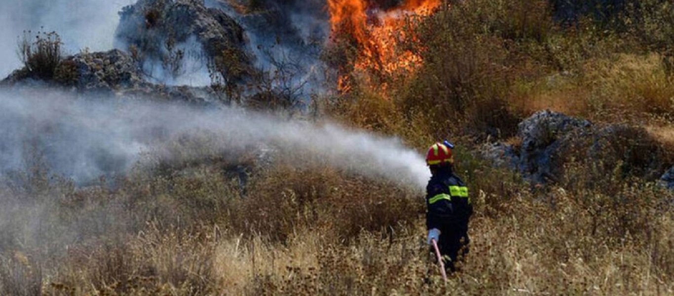 Σε ποιες περιοχές ο κίνδυνος πυρκαγιάς είναι αύριο υψηλός – Δείτε τον χάρτη (φώτο)