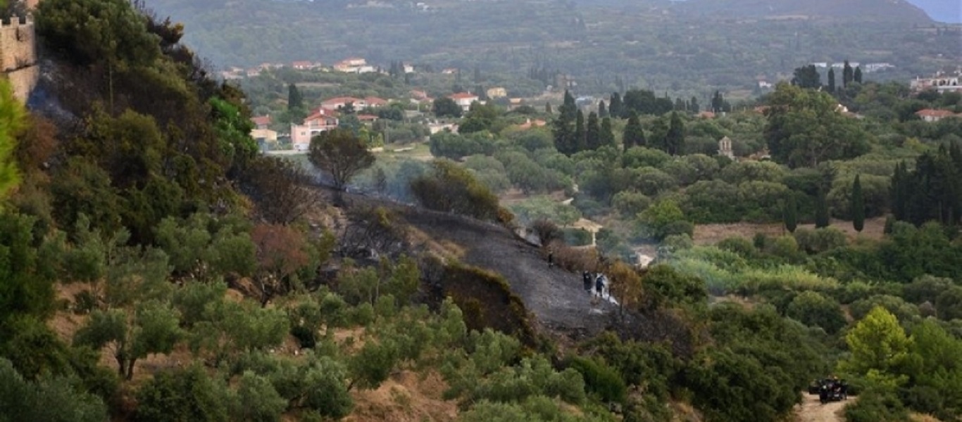 Κεφαλονιά: Ξέσπασε φωτιά στην περιοχή Σαρλάτα