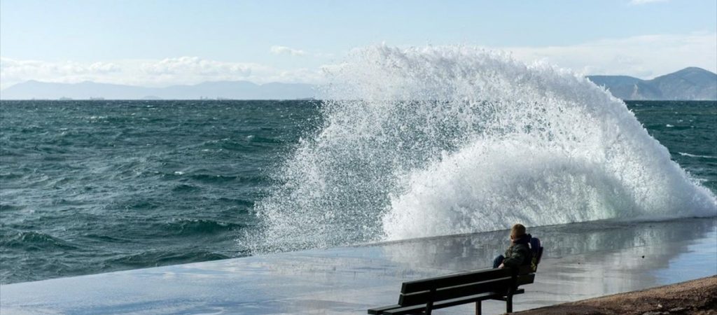 Καιρός: Θυελλώδεις άνεμοι έως και 8 μποφόρ στο Αιγαίο σήμερα – Δείτε αναλυτικά την πρόγνωση