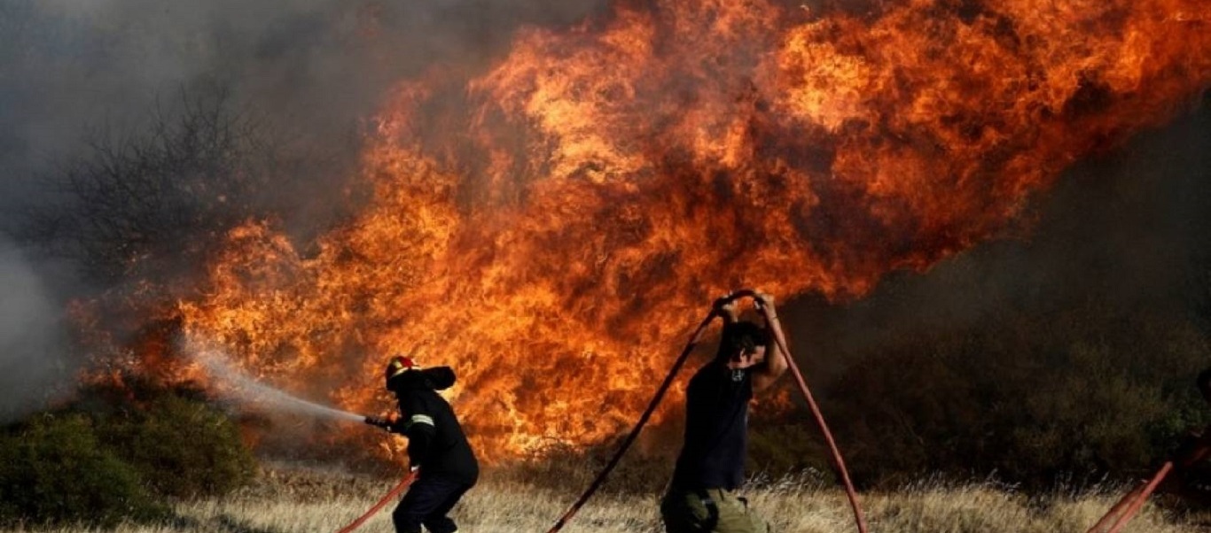 Ηλεία: Φωτιά στην περιοχή Κορυφή (βίντεο)