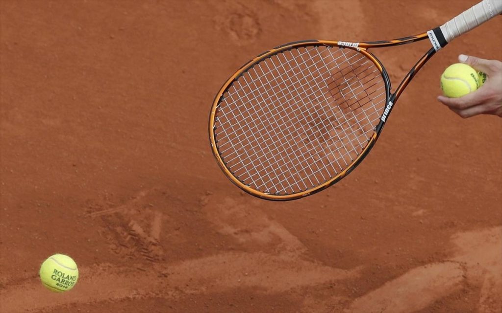 Roland Garros: Γερμανίδα τενίστρια έβγαλε τα… τάπερ και άρχισε να τρώει την ώρα του αγώνα (βίντεο)