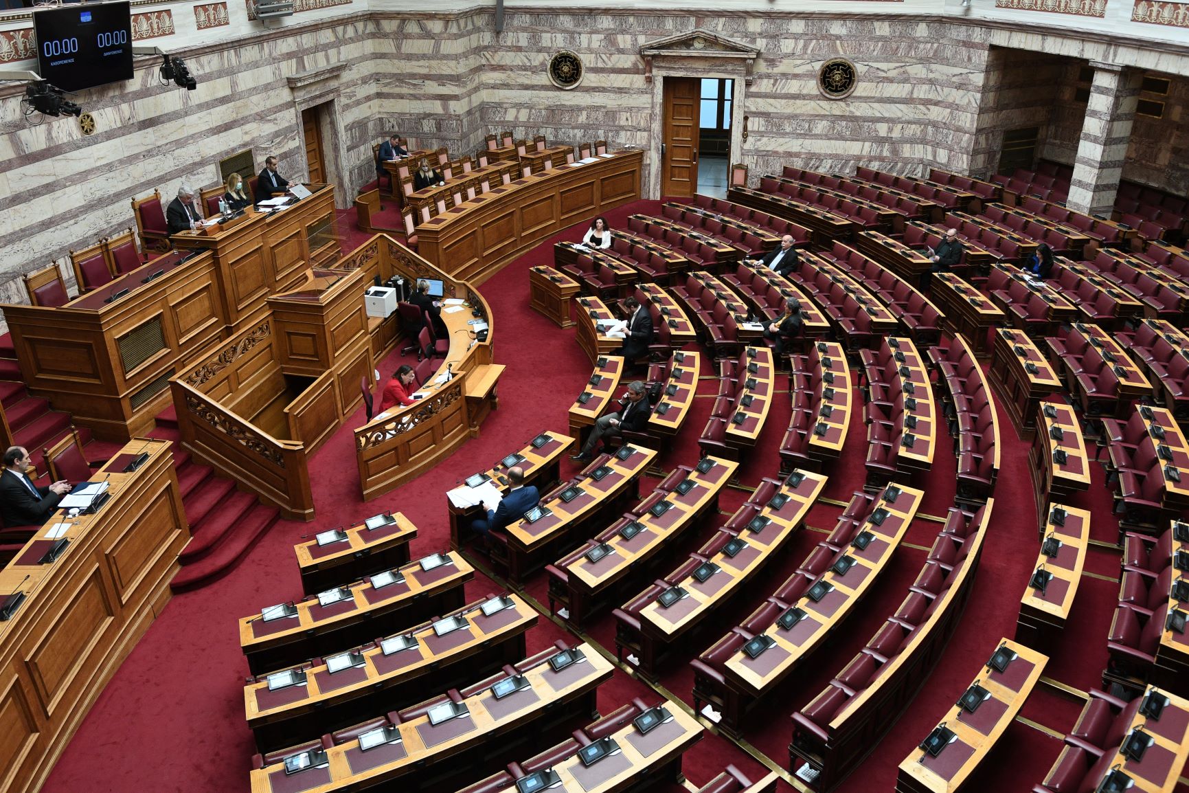 Βουλή: Πέρασε η ιδιωτικοποίηση της ΛΑΡΚΟ