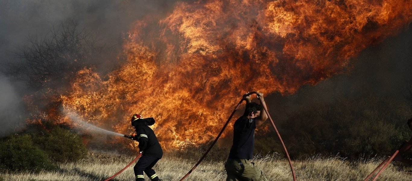 Ρόδος: Φωτιά σε δασική έκταση