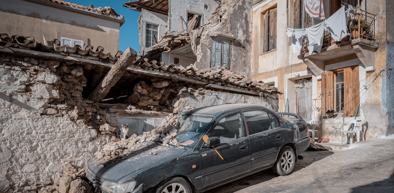 Σεισμός στη Σάμο: Σε κοντέινερς θα παραμείνουν προσωρινά οι άστεγοι